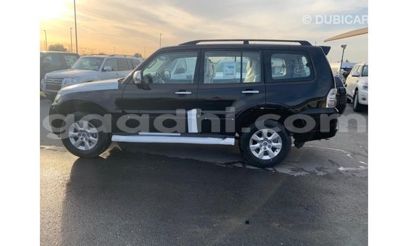 اشتري Imported Mitsubishi Pajero أسود سيارة في Import - Dubai في الصومال اشتري Imported Mitsubishi Pajero أسود سيارة في Import - Dubai في الصومال