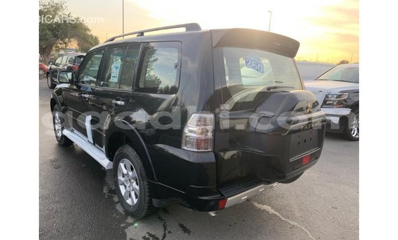اشتري Imported Mitsubishi Pajero أسود سيارة في Import - Dubai في الصومال اشتري Imported Mitsubishi Pajero أسود سيارة في Import - Dubai في الصومال