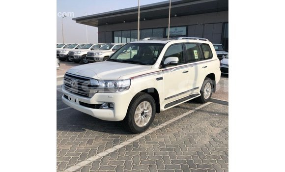 Buy Import Toyota Land Cruiser White Car in Import - Dubai in Somalia Buy Import Toyota Land Cruiser White Car in Import - Dubai in Somalia