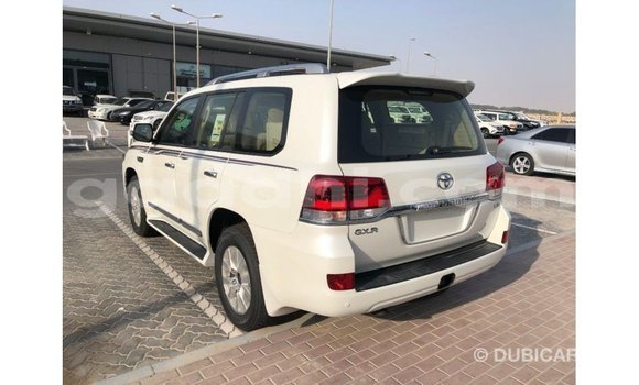 Buy Import Toyota Land Cruiser White Car in Import - Dubai in Somalia Buy Import Toyota Land Cruiser White Car in Import - Dubai in Somalia