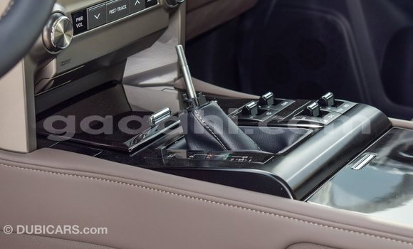 Acheter Import Voiture Lexus GX Blanc à Import - Dubai, Somalie Acheter Import Voiture Lexus GX Blanc à Import - Dubai, Somalie