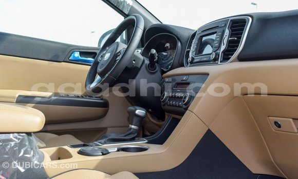 Acheter Import Voiture Kia Sportage Blanc à Import - Dubai, Somalie Acheter Import Voiture Kia Sportage Blanc à Import - Dubai, Somalie