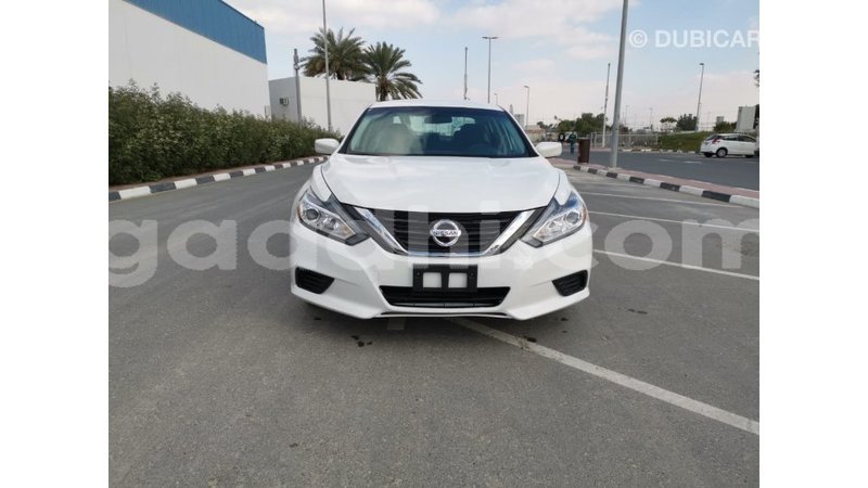 Big with watermark nissan altima somalia import dubai 4253