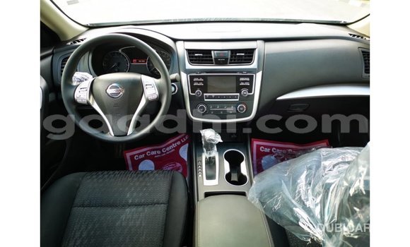 Nunua Imported Nissan Altima Nyeupe Gari ndani ya Import - Dubai nchini Somalia Nunua Imported Nissan Altima Nyeupe Gari ndani ya Import - Dubai nchini Somalia