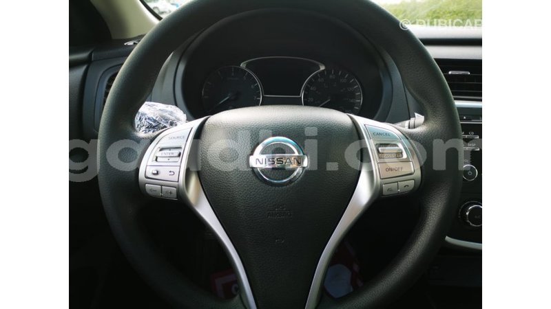 Big with watermark nissan altima somalia import dubai 4253