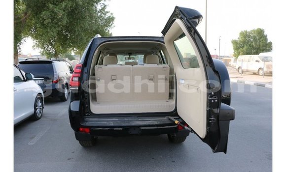 Nunua Imported Toyota Prado Nyeusi Gari ndani ya Import - Dubai nchini Somalia Nunua Imported Toyota Prado Nyeusi Gari ndani ya Import - Dubai nchini Somalia