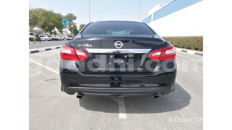 Big with watermark nissan altima somalia import dubai 4254