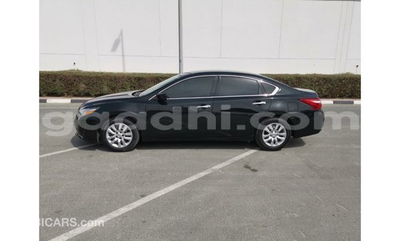 Nunua Imported Nissan Altima Nyeusi Gari ndani ya Import - Dubai nchini Somalia Nunua Imported Nissan Altima Nyeusi Gari ndani ya Import - Dubai nchini Somalia