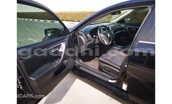 Nunua Imported Nissan Altima Nyeusi Gari ndani ya Import - Dubai nchini Somalia Nunua Imported Nissan Altima Nyeusi Gari ndani ya Import - Dubai nchini Somalia