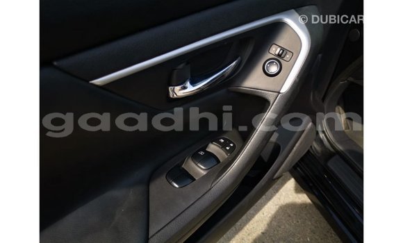 Nunua Imported Nissan Altima Nyeusi Gari ndani ya Import - Dubai nchini Somalia Nunua Imported Nissan Altima Nyeusi Gari ndani ya Import - Dubai nchini Somalia