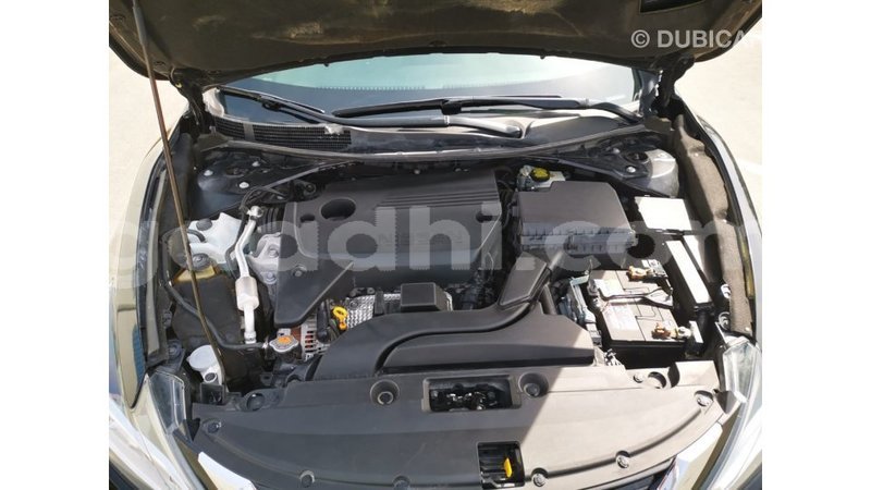Big with watermark nissan altima somalia import dubai 4254