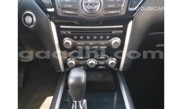 Nunua Imported Nissan Pathfinder Nyingine Gari ndani ya Import - Dubai nchini Somalia Nunua Imported Nissan Pathfinder Nyingine Gari ndani ya Import - Dubai nchini Somalia