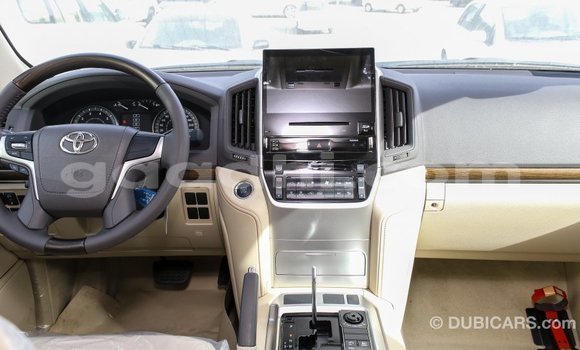 Buy Import Toyota Land Cruiser White Car in Import - Dubai in Somalia Buy Import Toyota Land Cruiser White Car in Import - Dubai in Somalia