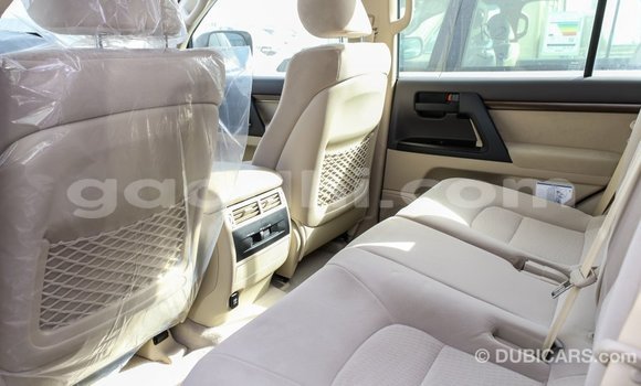 Buy Import Toyota Land Cruiser White Car in Import - Dubai in Somalia Buy Import Toyota Land Cruiser White Car in Import - Dubai in Somalia