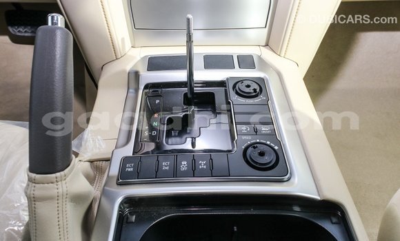 Buy Import Toyota Land Cruiser White Car in Import - Dubai in Somalia Buy Import Toyota Land Cruiser White Car in Import - Dubai in Somalia