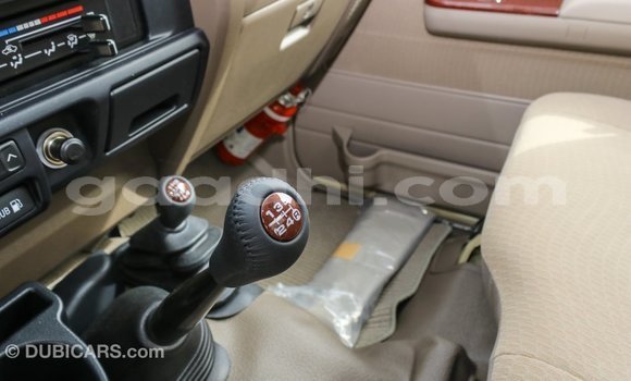 Buy Import Toyota Land Cruiser Beige Car in Import - Dubai in Somalia Buy Import Toyota Land Cruiser Beige Car in Import - Dubai in Somalia