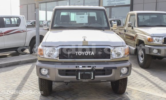 Buy Import Toyota Land Cruiser Beige Car in Import - Dubai in Somalia Buy Import Toyota Land Cruiser Beige Car in Import - Dubai in Somalia