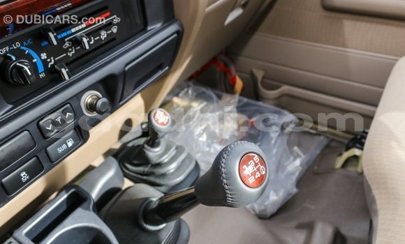 Buy Import Toyota Land Cruiser Beige Car in Import - Dubai in Somalia Buy Import Toyota Land Cruiser Beige Car in Import - Dubai in Somalia