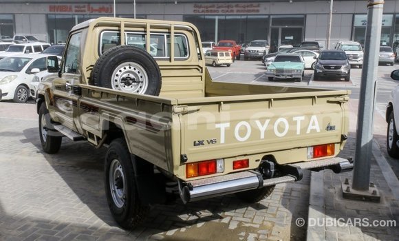 Buy Import Toyota Land Cruiser Beige Car in Import - Dubai in Somalia Buy Import Toyota Land Cruiser Beige Car in Import - Dubai in Somalia