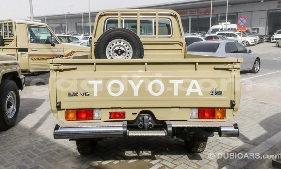 Buy Import Toyota Land Cruiser Beige Car in Import - Dubai in Somalia Buy Import Toyota Land Cruiser Beige Car in Import - Dubai in Somalia