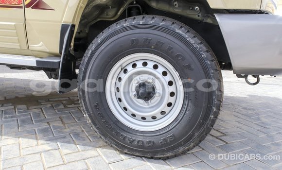 Buy Import Toyota Land Cruiser Beige Car in Import - Dubai in Somalia Buy Import Toyota Land Cruiser Beige Car in Import - Dubai in Somalia