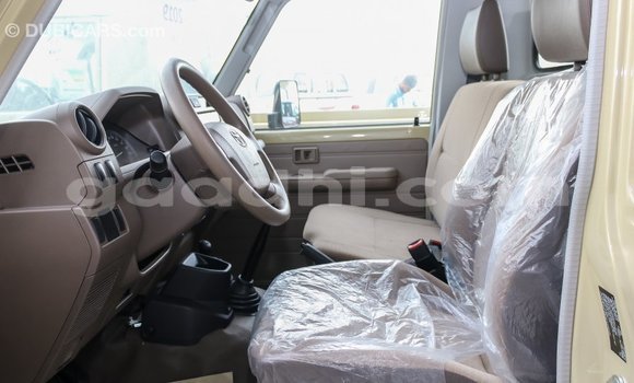 Buy Import Toyota Land Cruiser Beige Car in Import - Dubai in Somalia Buy Import Toyota Land Cruiser Beige Car in Import - Dubai in Somalia