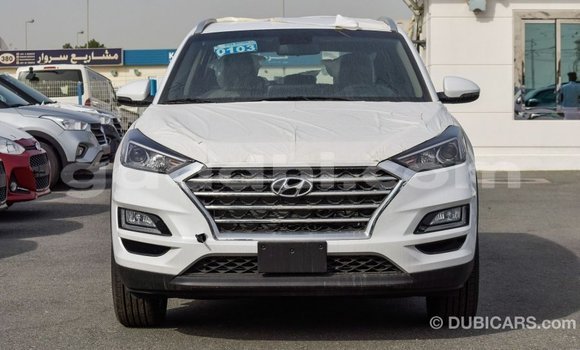 اشتري Imported Hyundai Tucson أبيض سيارة في Import - Dubai في الصومال اشتري Imported Hyundai Tucson أبيض سيارة في Import - Dubai في الصومال
