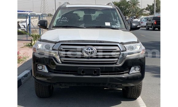 ይግዙ Imported Toyota Land Cruiser ጥቁር መኪና በ Import - Dubai በ ሶማሊያ ይግዙ Imported Toyota Land Cruiser ጥቁር መኪና በ Import - Dubai በ ሶማሊያ