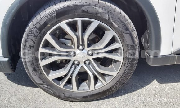 Acheter Import Voiture Mitsubishi Outlander Blanc à Import - Dubai, Somalie Acheter Import Voiture Mitsubishi Outlander Blanc à Import - Dubai, Somalie