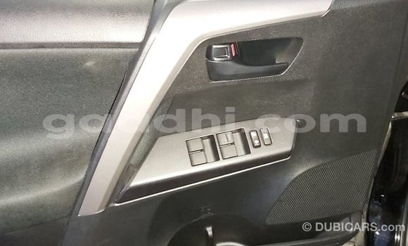 Acheter Import Utilitaire Toyota HiAce Noir à Import - Dubai, Somalie Acheter Import Utilitaire Toyota HiAce Noir à Import - Dubai, Somalie