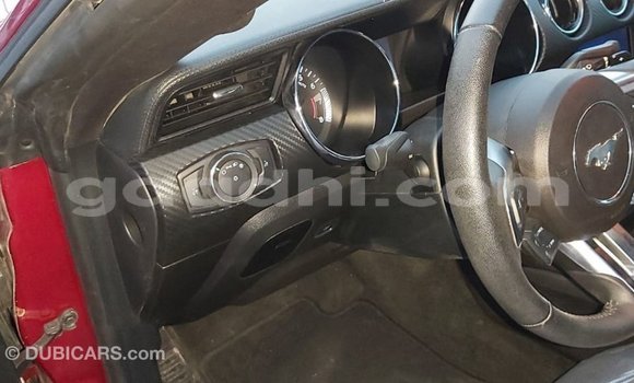 Acheter Import Voiture Ford Mustang Rouge à Import - Dubai, Somalie Acheter Import Voiture Ford Mustang Rouge à Import - Dubai, Somalie