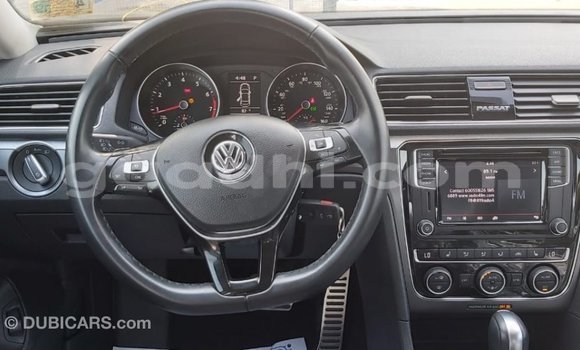 Imported Volkswagen Passat Red Makiinaa iti Import - Dubai keessatti Somalia keessatti Imported Volkswagen Passat Red Makiinaa iti Import - Dubai keessatti Somalia keessatti