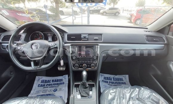 Imported Volkswagen Passat Red Makiinaa iti Import - Dubai keessatti Somalia keessatti Imported Volkswagen Passat Red Makiinaa iti Import - Dubai keessatti Somalia keessatti