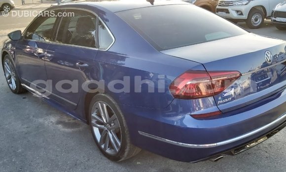 Acheter Import Voiture Volkswagen Passat Bleu à Import - Dubai, Somalie Acheter Import Voiture Volkswagen Passat Bleu à Import - Dubai, Somalie