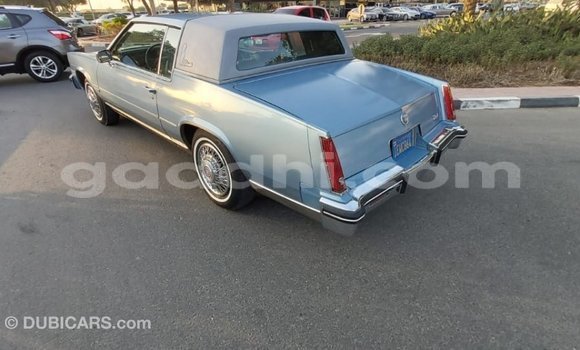 Acheter Import Voiture Cadillac Eldorado Bleu à Import - Dubai, Somalie Acheter Import Voiture Cadillac Eldorado Bleu à Import - Dubai, Somalie