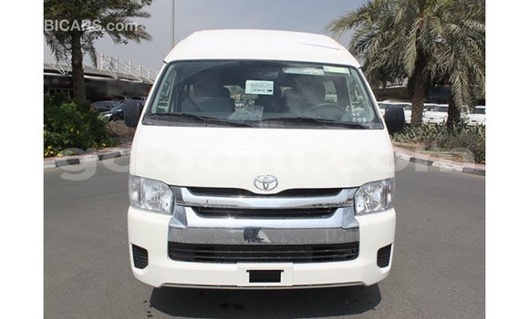 Nunua Imported Toyota Hiace Nyeupe Gari ndani ya Import - Dubai nchini Somalia Nunua Imported Toyota Hiace Nyeupe Gari ndani ya Import - Dubai nchini Somalia