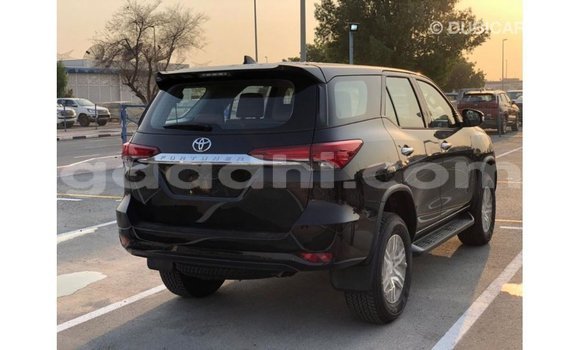ይግዙ Imported Toyota Fortuner ጥቁር መኪና በ Import - Dubai በ ሶማሊያ ይግዙ Imported Toyota Fortuner ጥቁር መኪና በ Import - Dubai በ ሶማሊያ