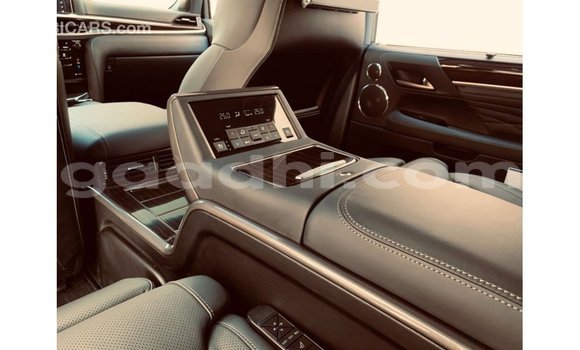 اشتري Imported Lexus LX أسود سيارة في Import - Dubai في الصومال اشتري Imported Lexus LX أسود سيارة في Import - Dubai في الصومال