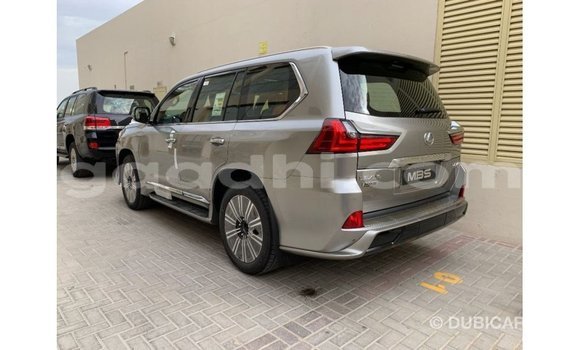 اشتري Imported Lexus LX آخر سيارة في Import - Dubai في الصومال اشتري Imported Lexus LX آخر سيارة في Import - Dubai في الصومال