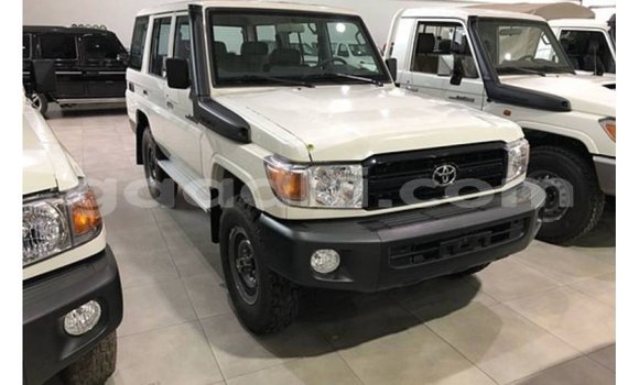 ይግዙ Imported Toyota Land Cruiser ነጭ መኪና በ Import - Dubai በ ሶማሊያ ይግዙ Imported Toyota Land Cruiser ነጭ መኪና በ Import - Dubai በ ሶማሊያ