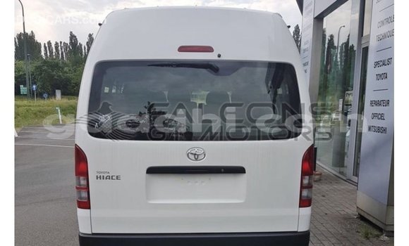اشتري Imported Toyota Hiace أبيض سيارة في Import - Dubai في الصومال اشتري Imported Toyota Hiace أبيض سيارة في Import - Dubai في الصومال