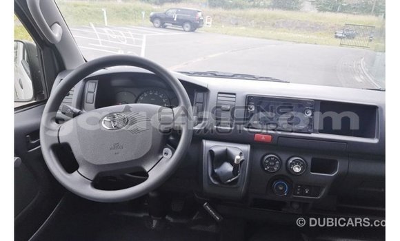 اشتري Imported Toyota Hiace أبيض سيارة في Import - Dubai في الصومال اشتري Imported Toyota Hiace أبيض سيارة في Import - Dubai في الصومال