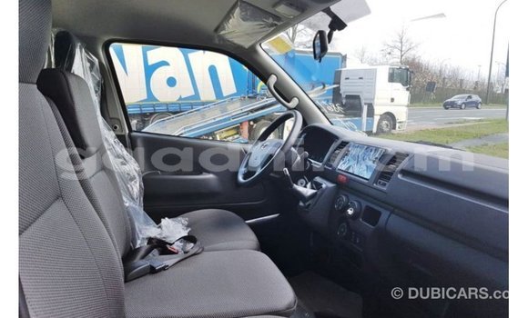 ይግዙ Imported Toyota Hiace ነጭ መኪና በ Import - Dubai በ ሶማሊያ ይግዙ Imported Toyota Hiace ነጭ መኪና በ Import - Dubai በ ሶማሊያ