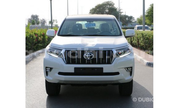 Nunua Imported Toyota Prado Nyeupe Gari ndani ya Import - Dubai nchini Somalia Nunua Imported Toyota Prado Nyeupe Gari ndani ya Import - Dubai nchini Somalia