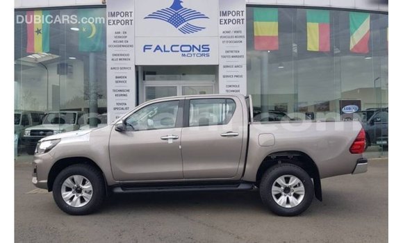 Nunua Imported Toyota Hilux Brown Gari ndani ya Import - Dubai nchini Somalia Nunua Imported Toyota Hilux Brown Gari ndani ya Import - Dubai nchini Somalia