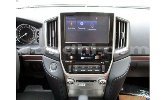 ይግዙ Imported Toyota Land Cruiser ጥቁር መኪና በ Import - Dubai በ ሶማሊያ ይግዙ Imported Toyota Land Cruiser ጥቁር መኪና በ Import - Dubai በ ሶማሊያ