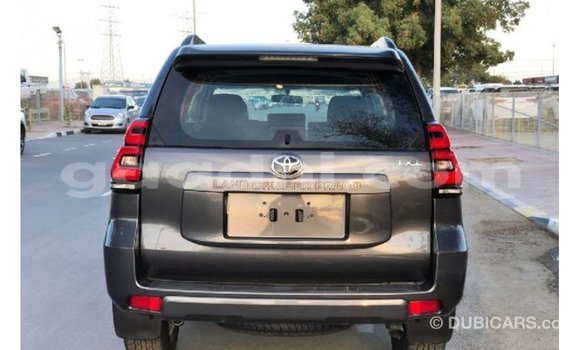 Nunua Imported Toyota Prado Nyeusi Gari ndani ya Import - Dubai nchini Somalia Nunua Imported Toyota Prado Nyeusi Gari ndani ya Import - Dubai nchini Somalia