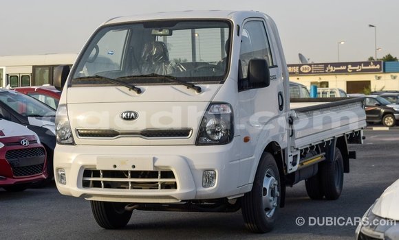 اشتري Imported Kia Carens أبيض سيارة في Import - Dubai في الصومال اشتري Imported Kia Carens أبيض سيارة في Import - Dubai في الصومال
