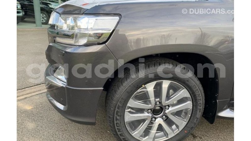 Big with watermark toyota land cruiser somalia import dubai 4334