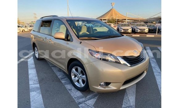 ይግዙ Imported Toyota Sienna ሌላ መኪና በ Import - Dubai በ ሶማሊያ ይግዙ Imported Toyota Sienna ሌላ መኪና በ Import - Dubai በ ሶማሊያ